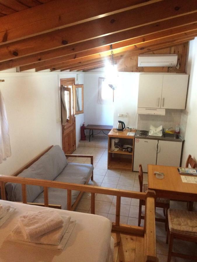 Panorama Thea Appartement Sými Buitenkant foto